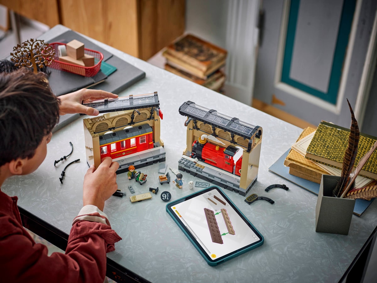 LEGO® 76450 Book nook: Ekspres do Hogwartu - zdjęcie 14