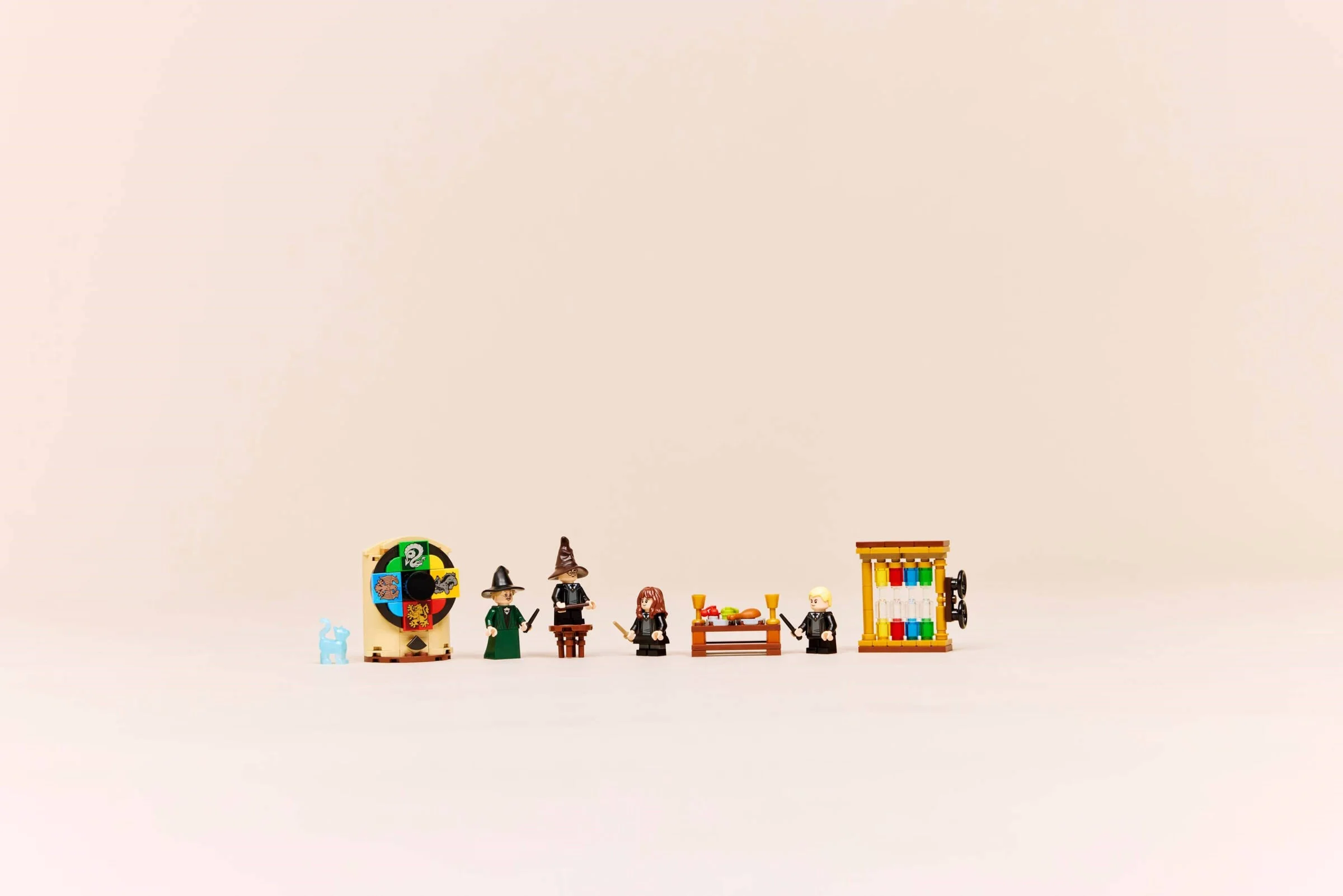 LEGO® 76460 LEGO Harry Potter Zamek Hogwart: Ceremonia przydziału - zdjęcie 17