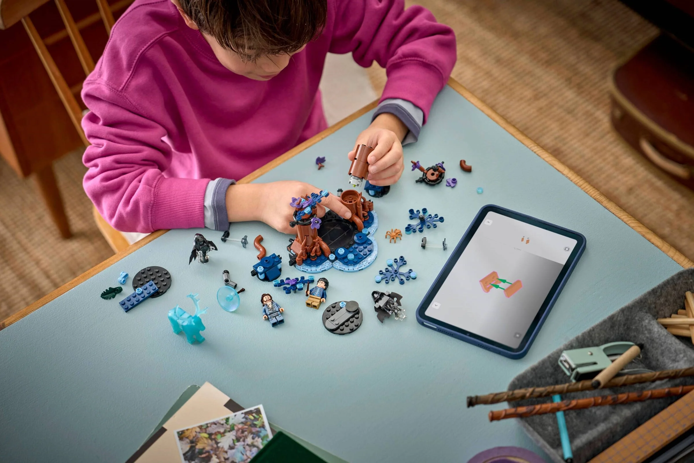 LEGO® 76475 Zakazany Las: Expecto Patronum - zdjęcie 4