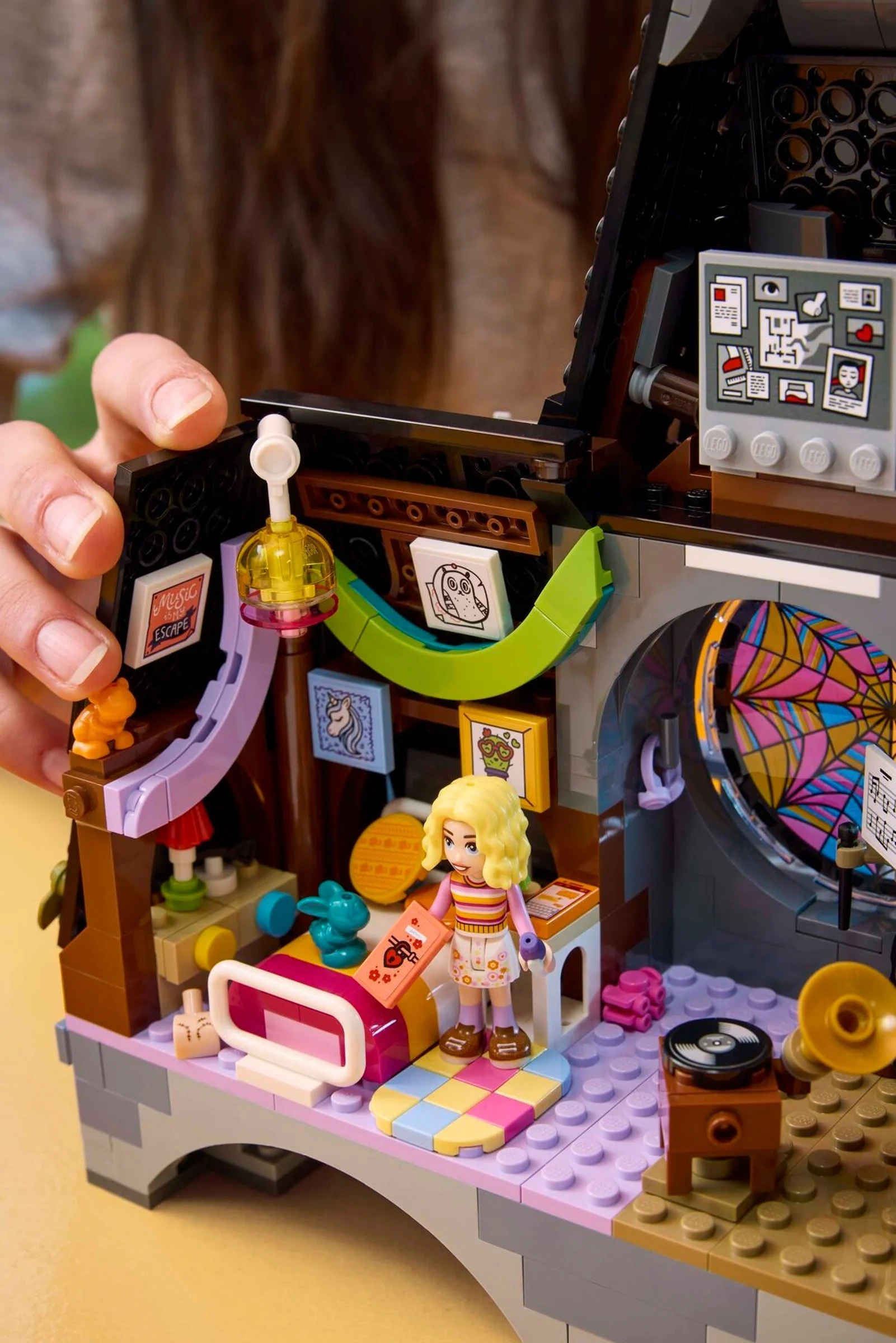 LEGO® 76781 Pokój Wednesday i Enid - zdjęcie 8