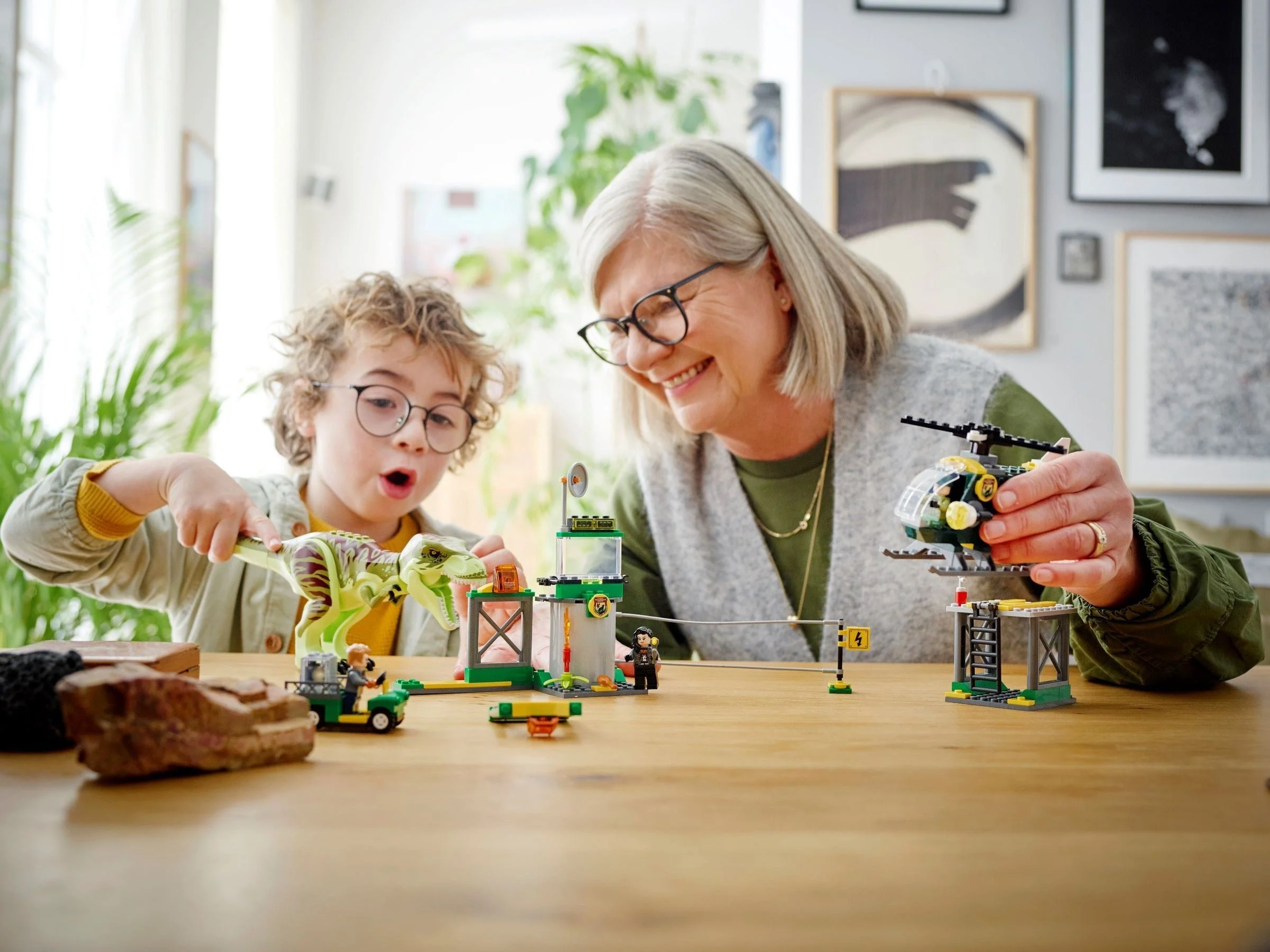 LEGO® 76944 Ucieczka tyranozaura - zdjęcie 8