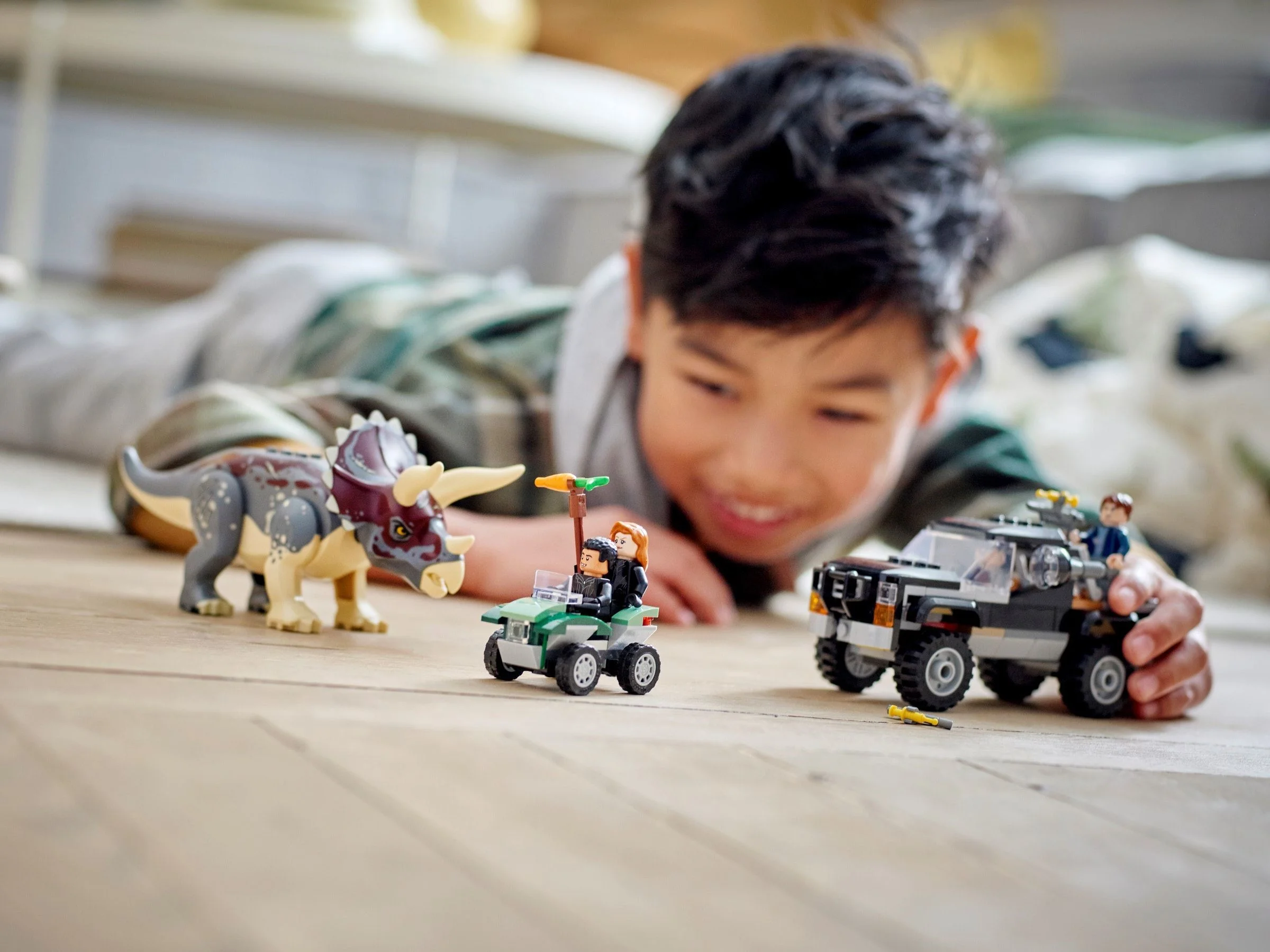 LEGO® 76950 Triceratops i Zasadzka z Pick-upem - zdjęcie 11