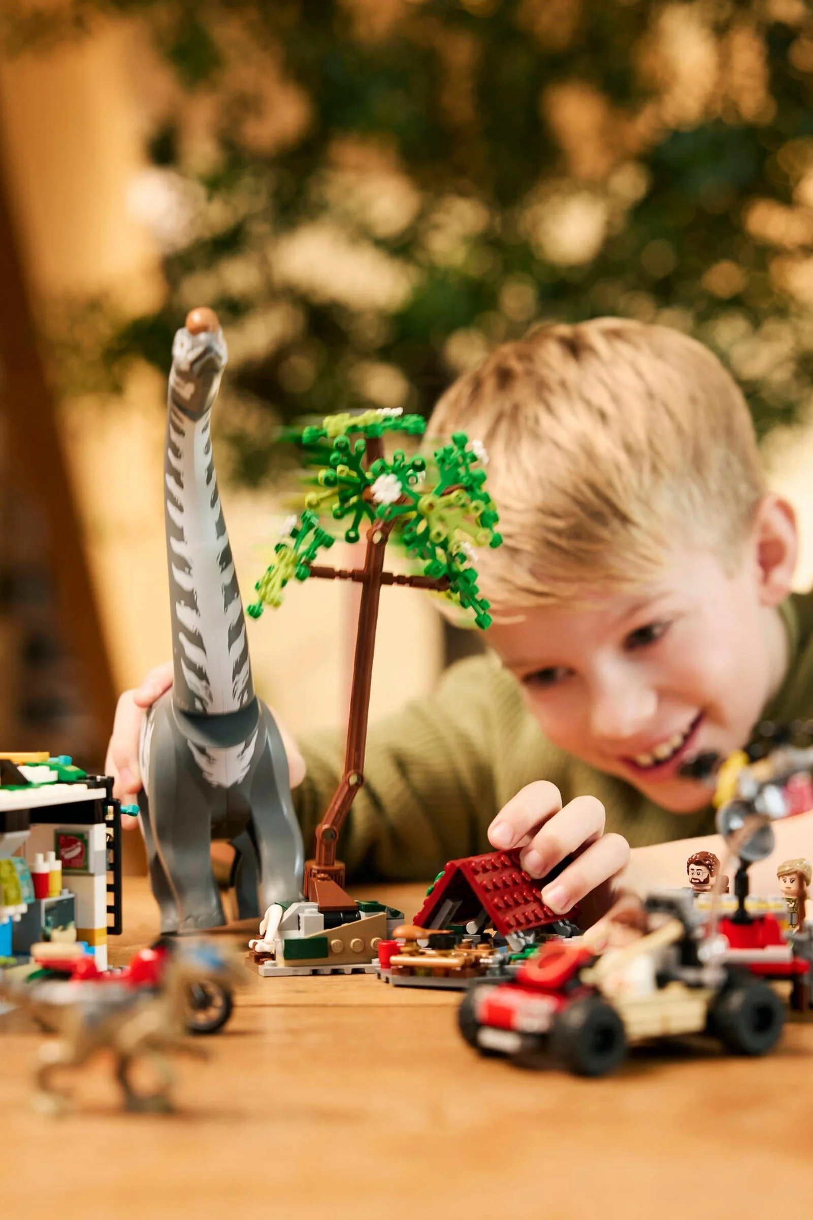 LEGO® 76973 Na tropie tytanozaura i raptora - zdjęcie 5