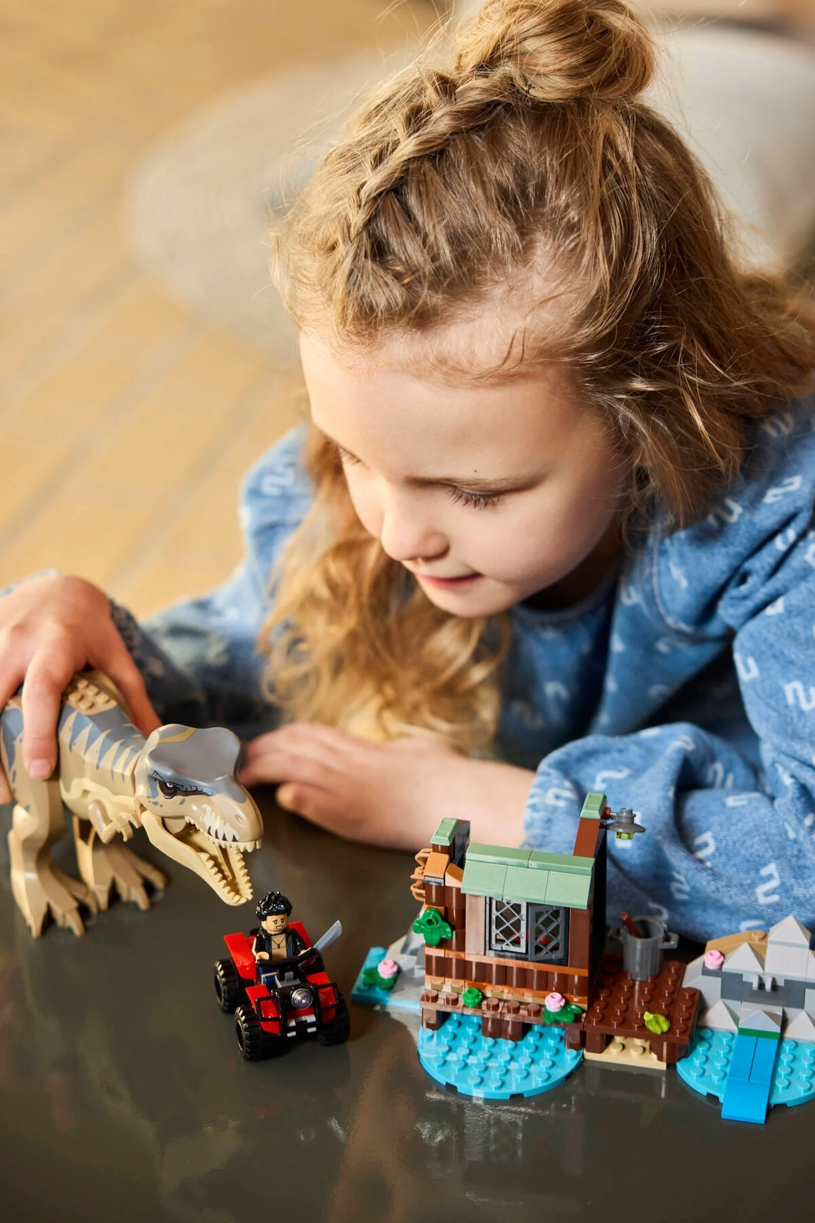 LEGO® 76975 Ucieczka rzeką przed tyranozaurem - zdjęcie 5