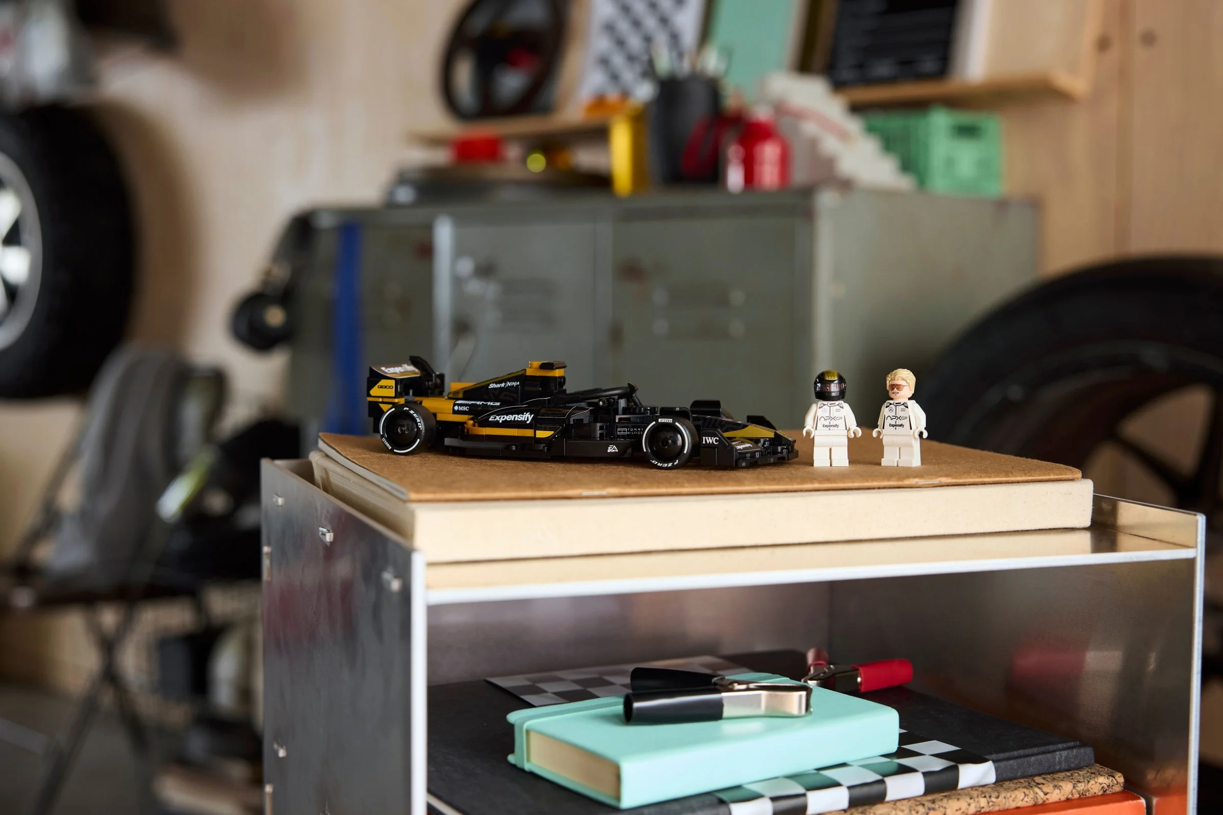 LEGO® 77252 LEGO Speed Champions F1: film - APXGP Team Race Car - zdjęcie 12