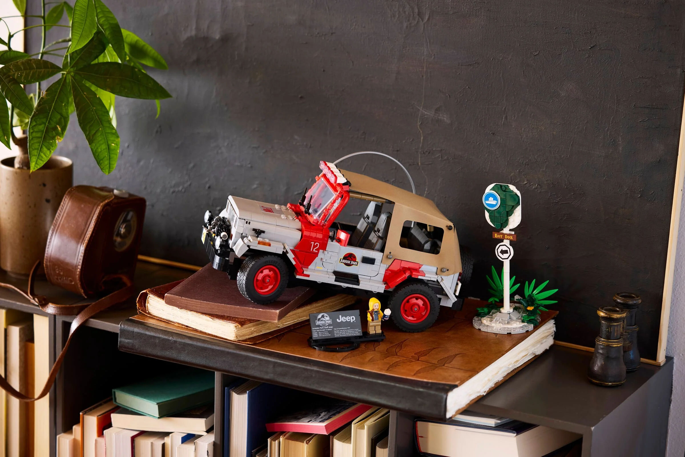 LEGO® 77984 Jurassic Park Jeep Wrangler - zdjęcie 18