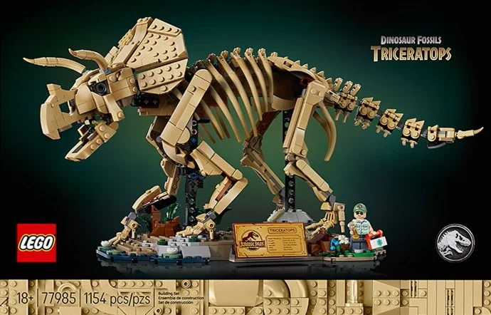 LEGO® 77985 Dinosaur Fossils: Triceratops