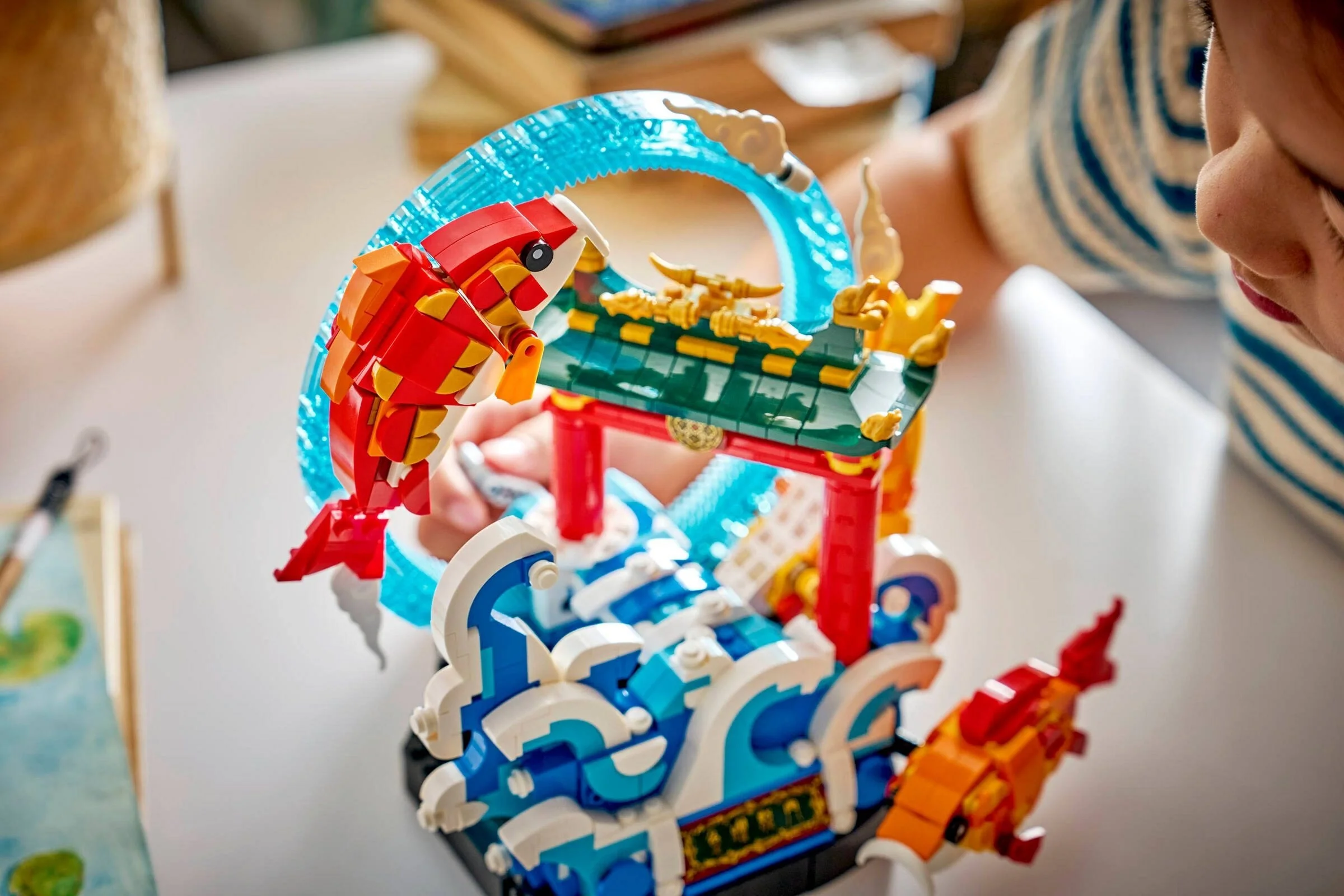 LEGO® 80120 Karp przeskakujący przez Smoczą Bramę - zdjęcie 5