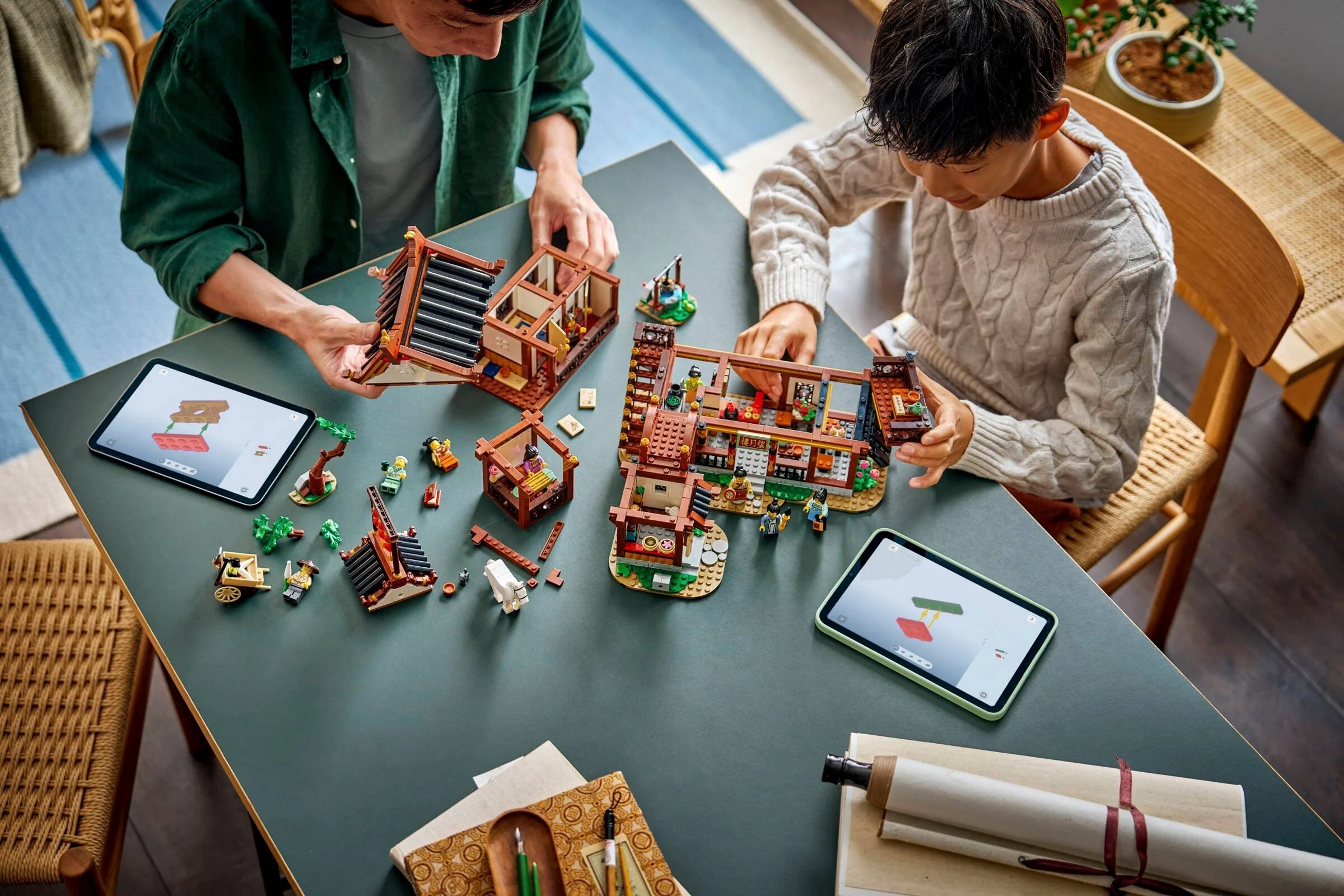 LEGO® 80121 Stary zajazd - zdjęcie 3
