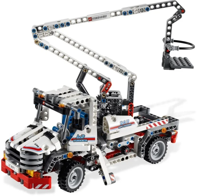 LEGO® 8071 Bucket Truck - zdjęcie 1