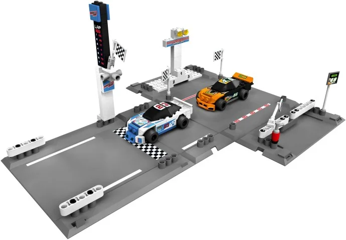 LEGO® 8125 Thunder Raceway - zdjęcie 1