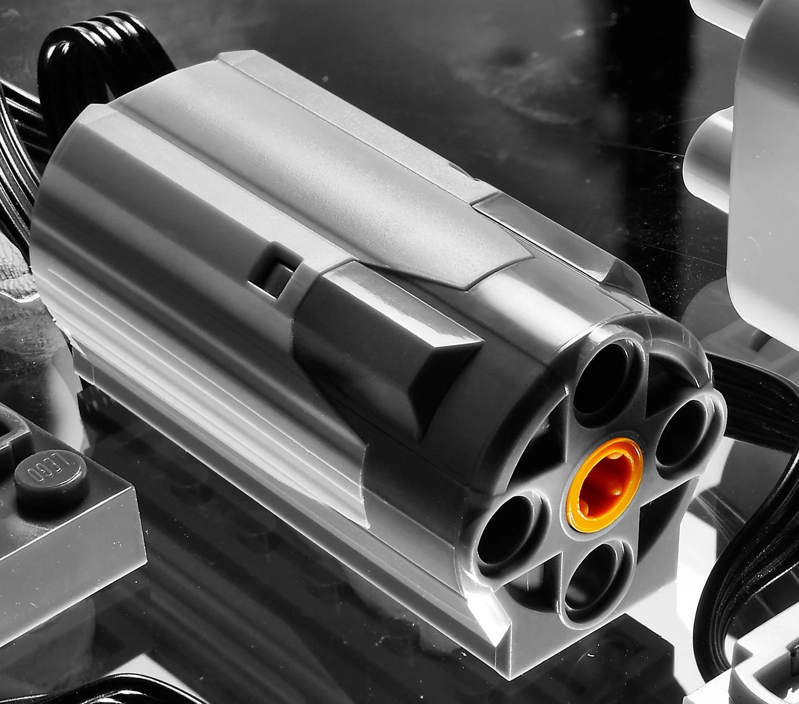 LEGO® 8293 Silnik Power Function - zdjęcie 6