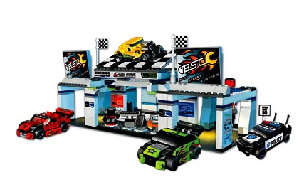 LEGO® 8681 Tuner Garage - zdjęcie 3
