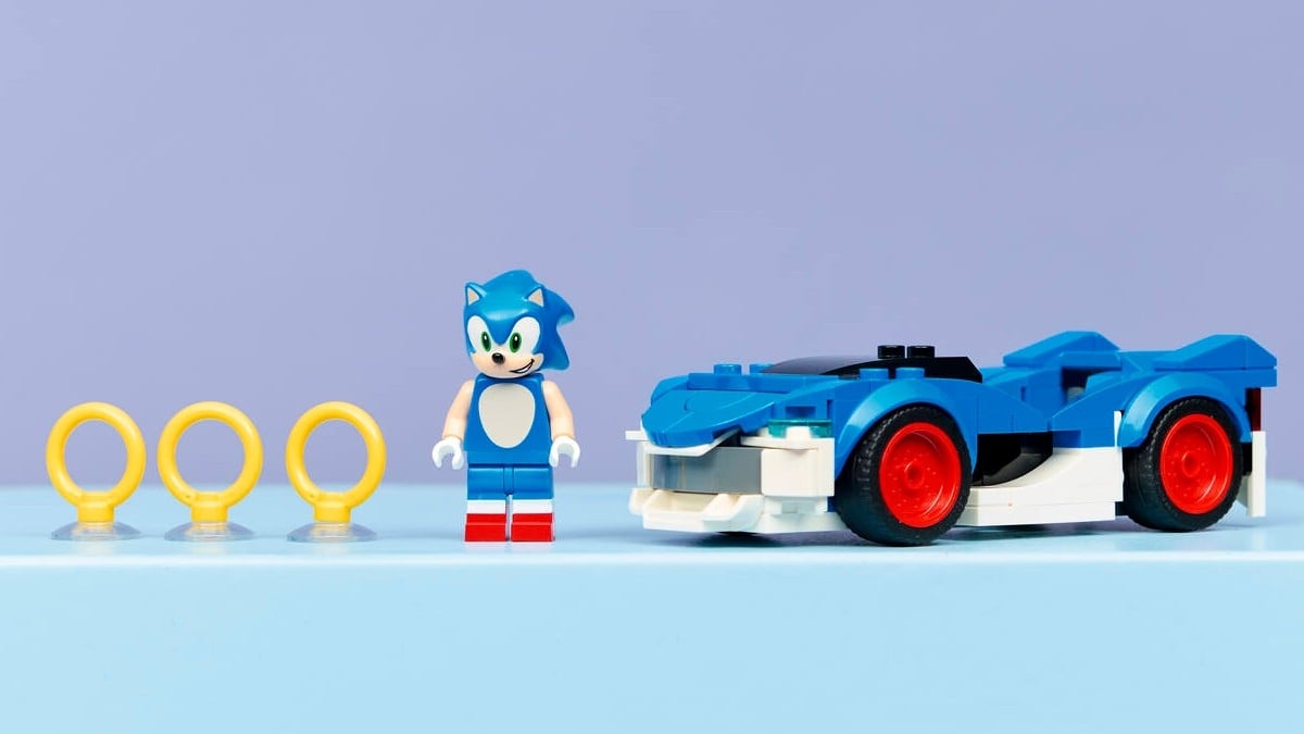 LEGO Sonic the Hedgehog - figurka Sonica przy samochodzie i pierścienie